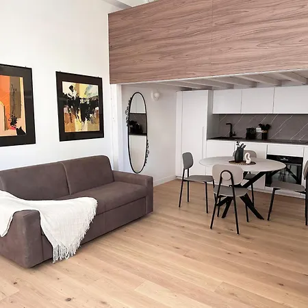 We Home - Porta Venezia Suites Milan Exterior photo