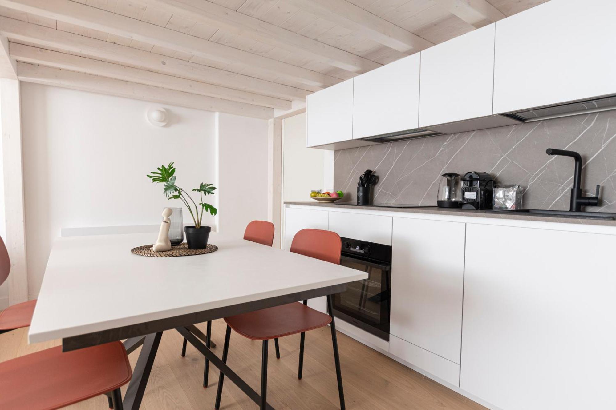 We - Porta Venezia Appartement *